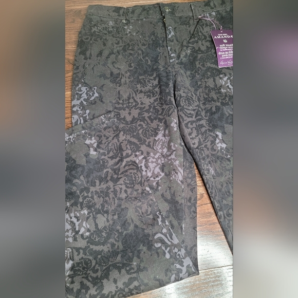 Gloria Vanderbilt Soft Touch Jeans - Picture 7 of 13